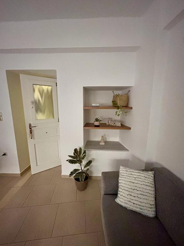 Giasemi Syros Daire Ermoupoli Dış mekan fotoğraf